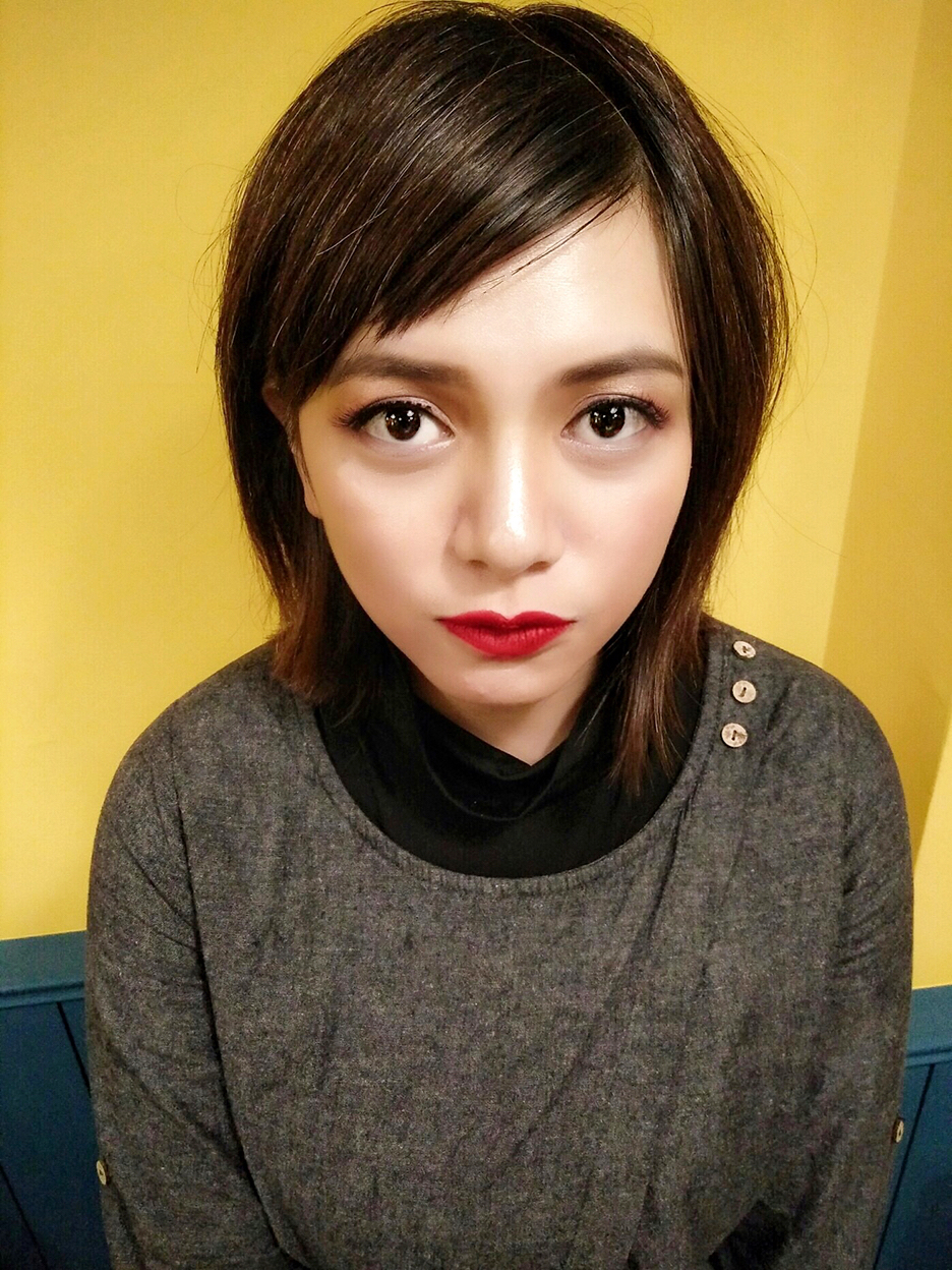 歐美時下流行肌膚的透光妝容