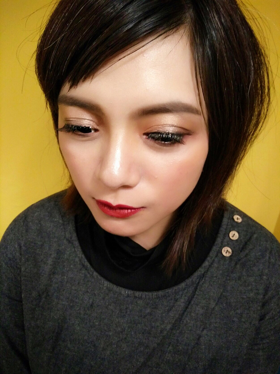 歐美時下流行肌膚的透光妝容