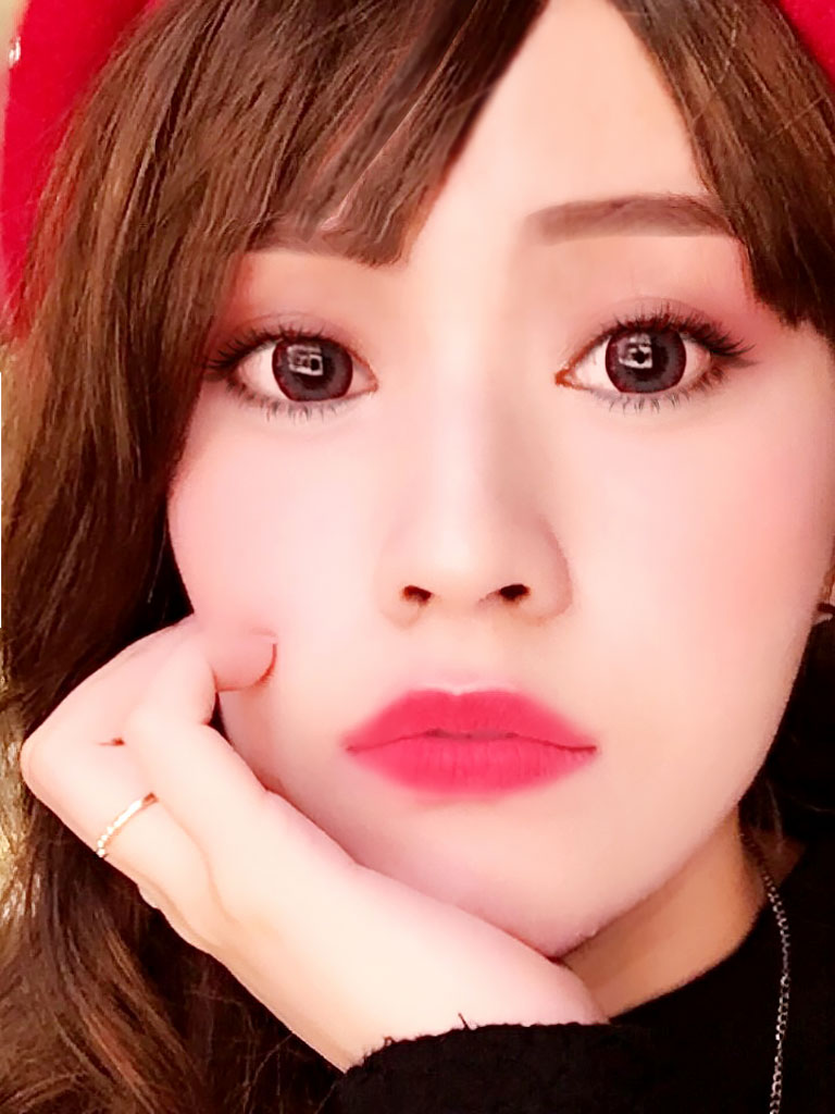 好感系女孩！最夯「乾燥花」妝容